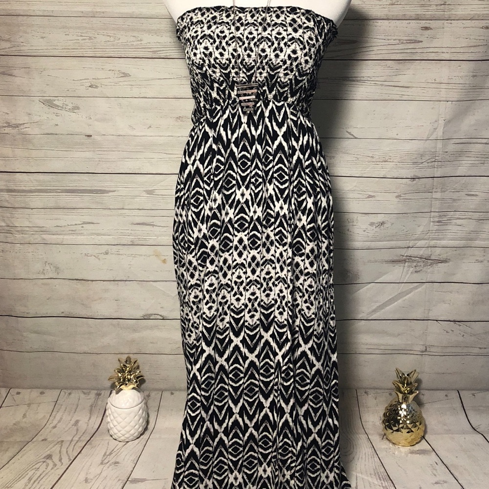 Strapless maxi dress🍍